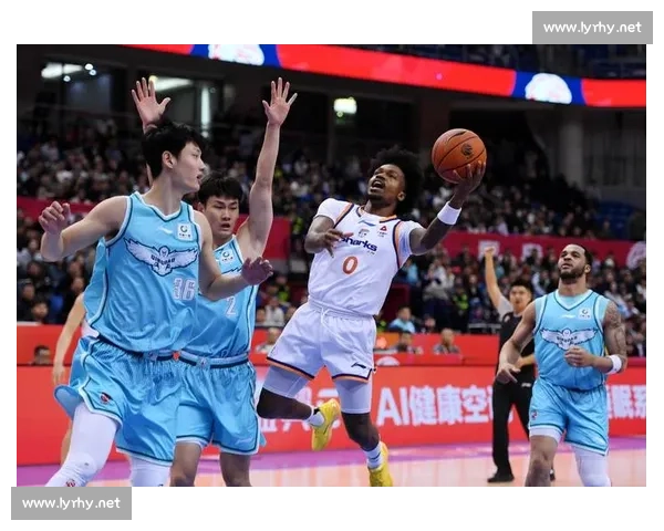 马布里VS上海：CBA经典对决背后的城市荣光与篮球记忆再解读